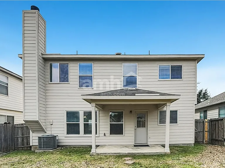 723 Rodeo Rnch — Photo 16