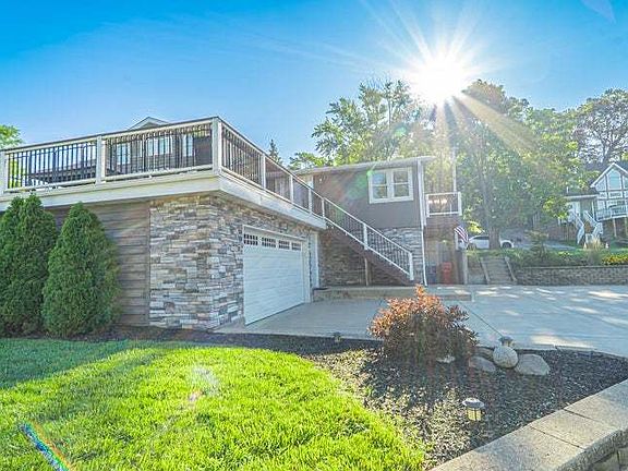 5th image of 7522 Lake Shore Dr