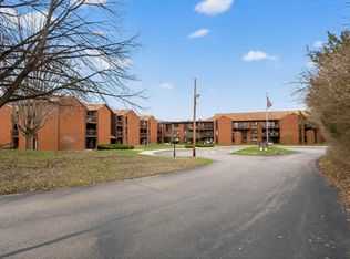 2929 Sunnyside Dr #303, Rockford, IL