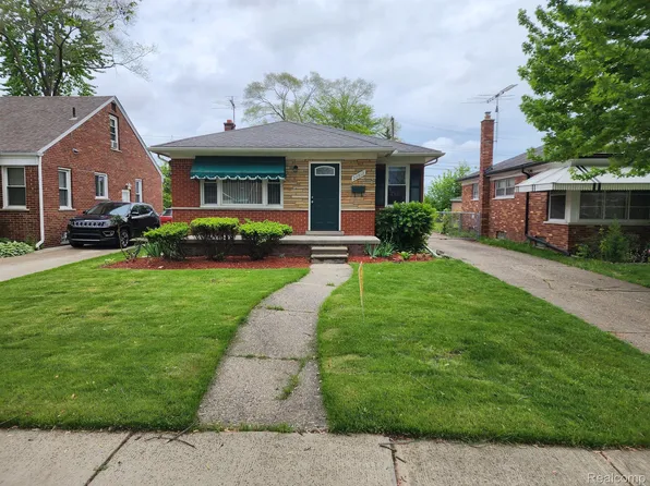 22812 Courtland Ave, Eastpointe, MI 48021