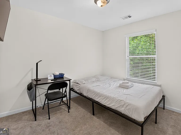 865 Society Cir SW — Photo 15