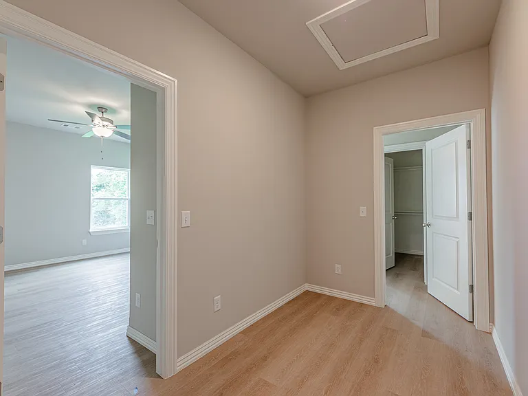 1409 Poigai Way #2 — Photo 12