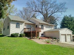 1405 E Road 6, Edgerton, WI 53534