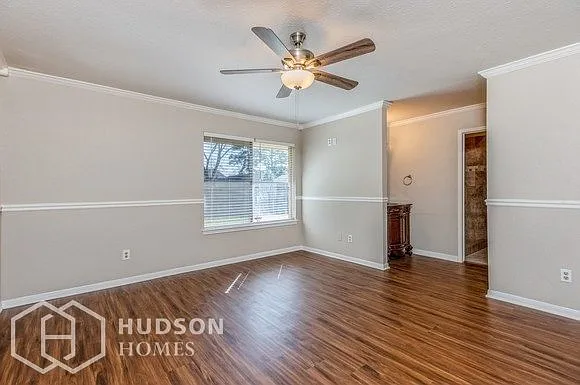 9127 Cypress Square Dr — Photo 10