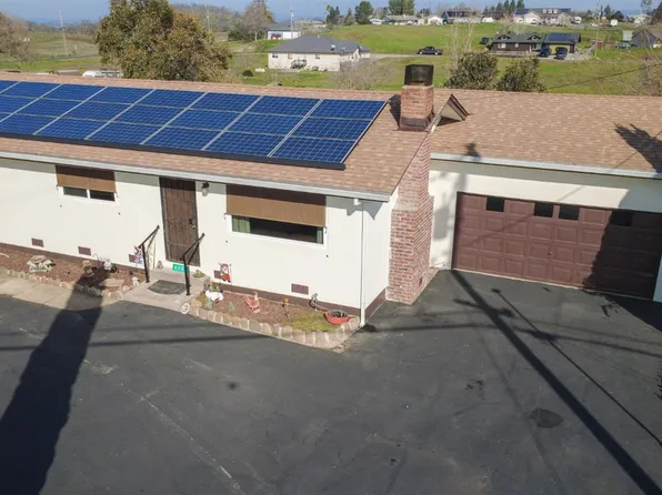 2755 Village Dr, Ione, CA 95640