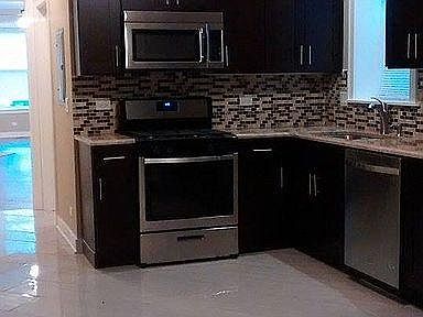 5th image of 1753 E 73rd Pl #1