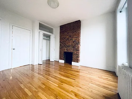 Rented by Level Group | media 8