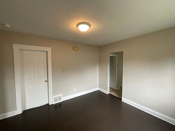 3rd image of 2114 North Ave #2B-1BA