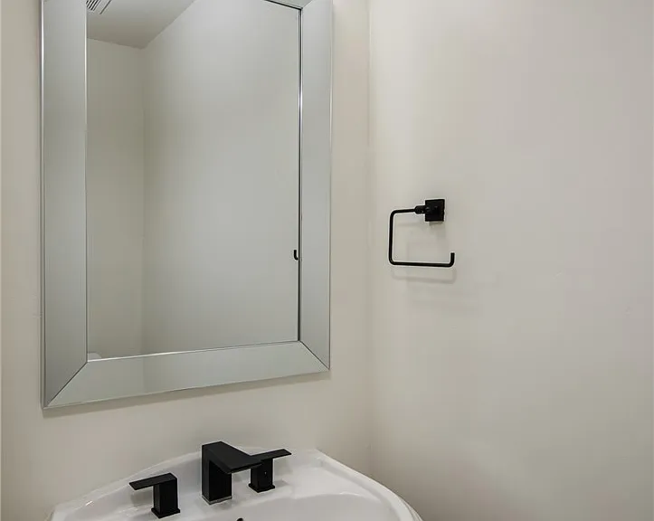 1477 Sequoia Dr — Photo 8