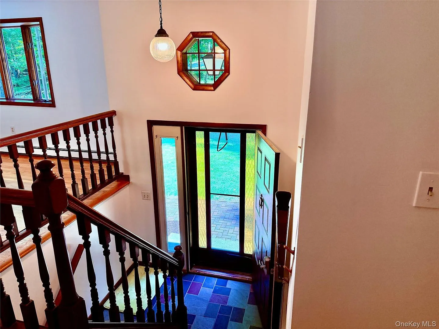 3 bed, 2.5 bath, 1924 sqft, $3,500 — Photo 3