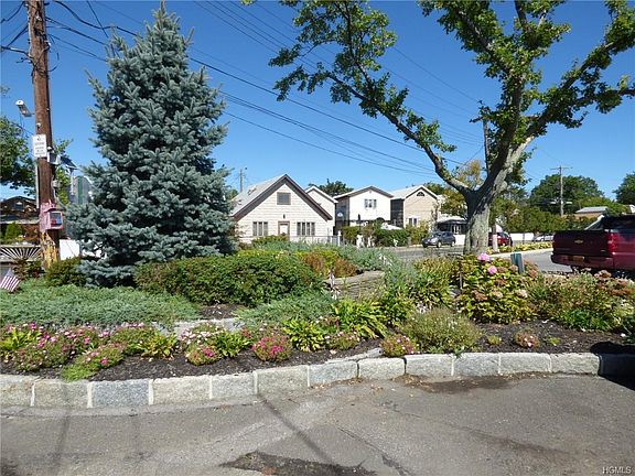 4th image of 160C Edgewater Park #160C