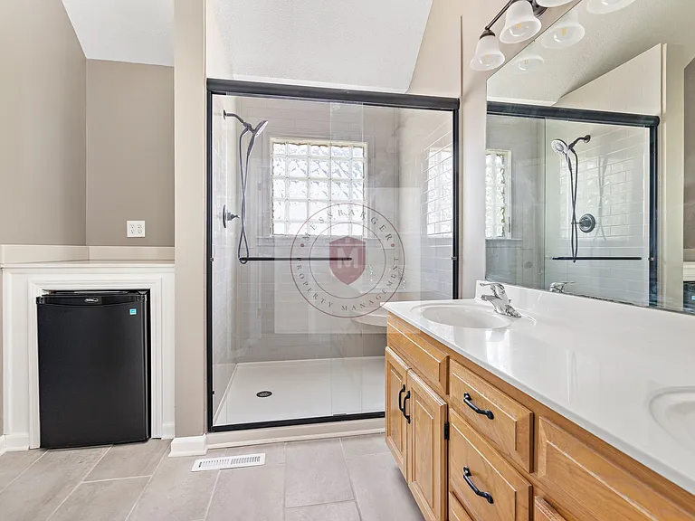 14003 W 110th Ter — Photo 16