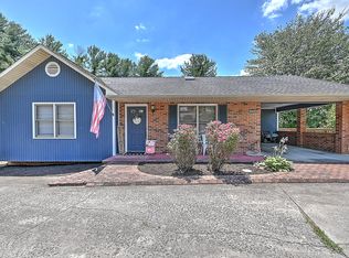 3825 Ridgeline Dr, Kingsport, TN 37664