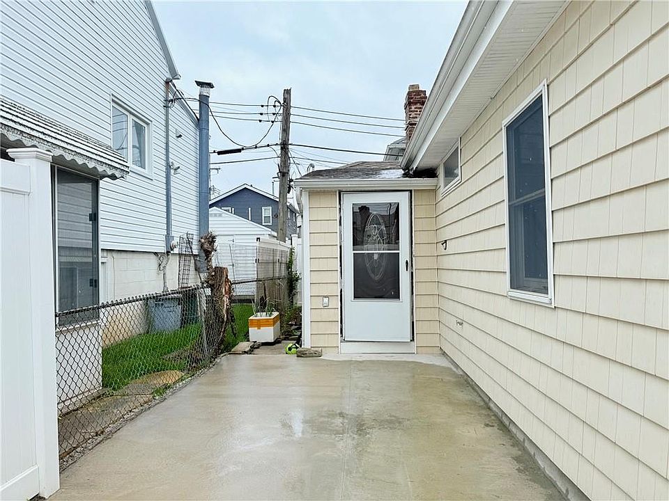 2nd image of 16 Landis Ct