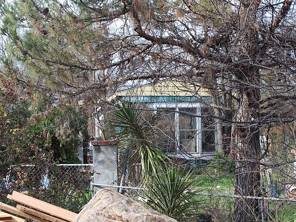 2nd image of 4189 Thousand Oaks Dr