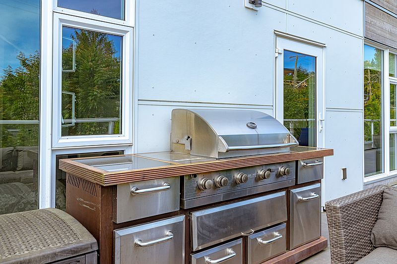 Saanich Apartment for rent - 2 Bedrooms — photo 51