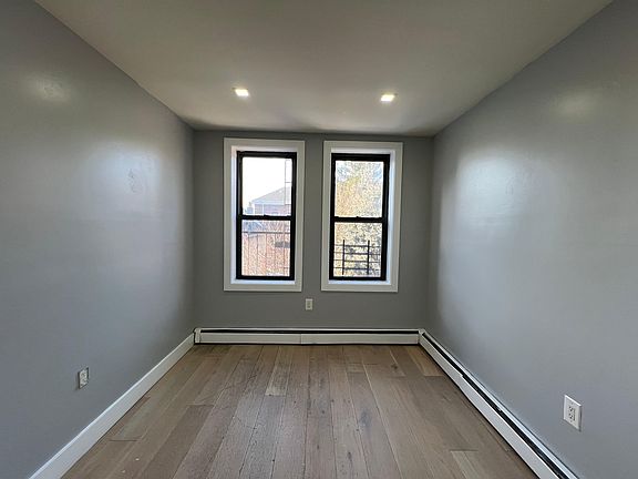 4th image of 325 Avenue E #5