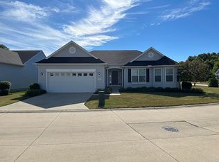 9092 Devonshire Dr, Olmsted Falls, OH
