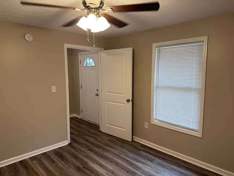 5320 Southeastern Ave — Photo 22