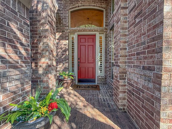 4th image of 3508 Buckingham Dr