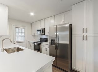 601 Cypress Station Dr APT 102, Houston, TX 77090