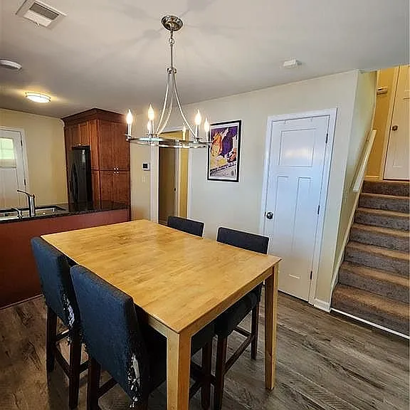 990 Grant St SE — Photo 5