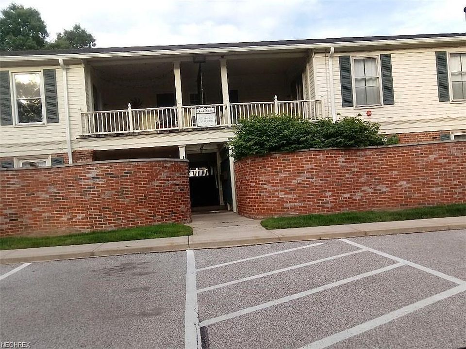 1st image of 2111 Glouchester Dr