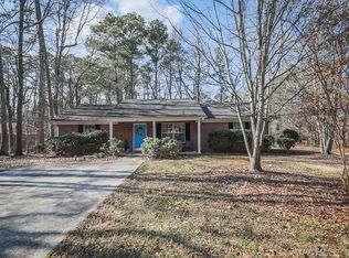 32 Arnold Ln, Hiram, GA 30141