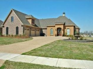 600 Milbank Cir, Shreveport, LA 71115