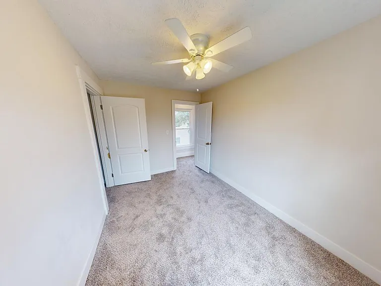 281 Walnut St — Photo 9