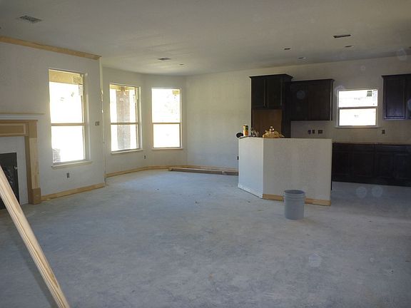 3rd image of 3907 Scenic Trail Dr