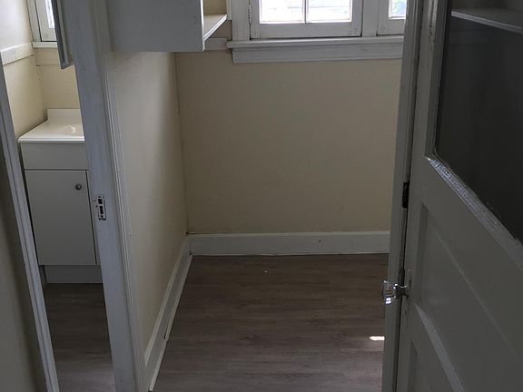 5th image of 13412 Rexwood Ave