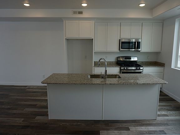 4th image of 5287 West Solafax Lane #37-4