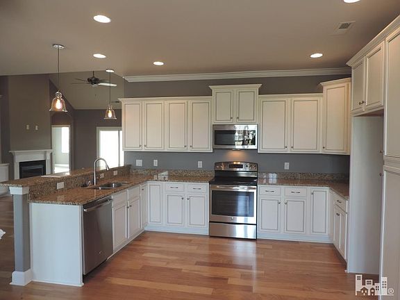 2nd image of 2300 Curly Maple Wynd