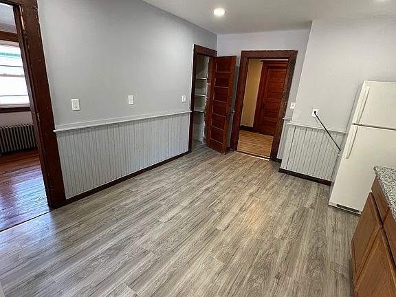 3rd image of 114 Buckingham St #3A