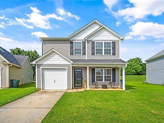 2nd image of 1505 Hamilton Hills Dr