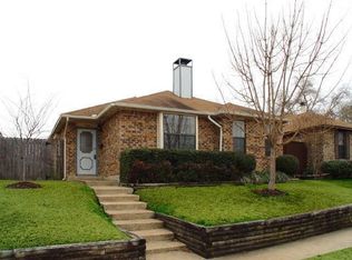 1514 River Oaks Dr, Irving, TX 75060