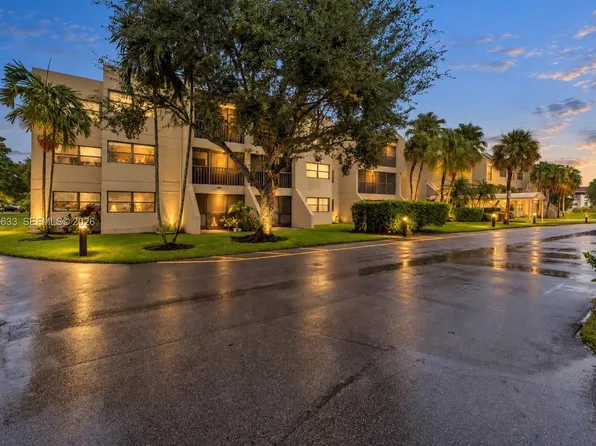 220 Lakeview Dr APT 205, Fort Lauderdale, FL 33326