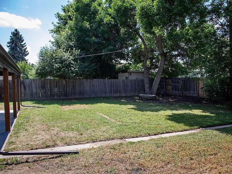 2959 S Elm St — Photo 13