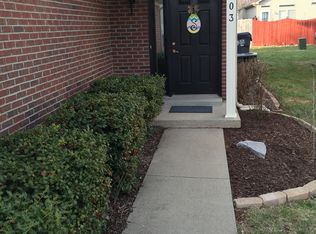 303 Drew Ln, Lexington, KY 40511