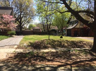 429 E 71st Ter, Kansas City, MO 64114