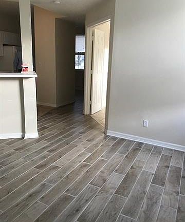 4th image of 2421 Millcreek Ln APT 101