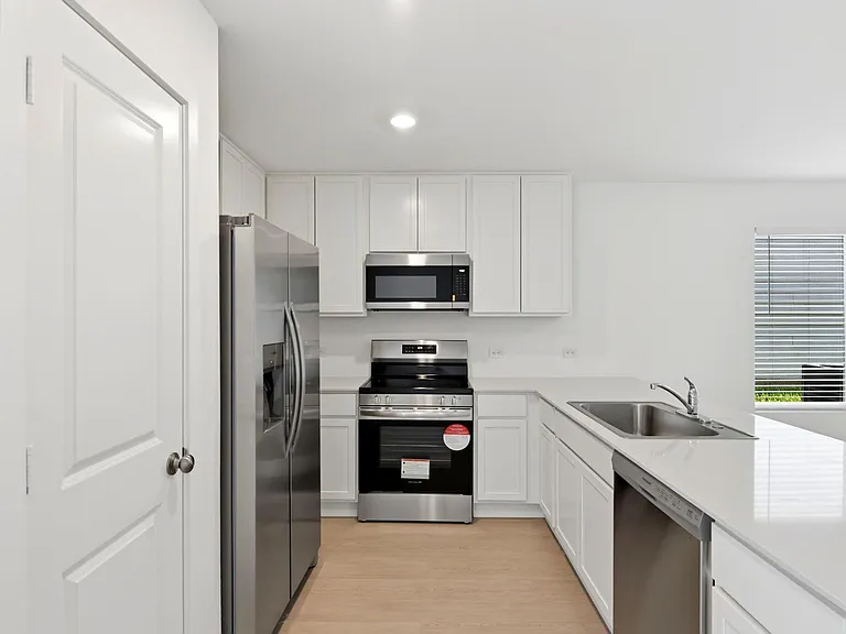 629 Craven St — Photo 14