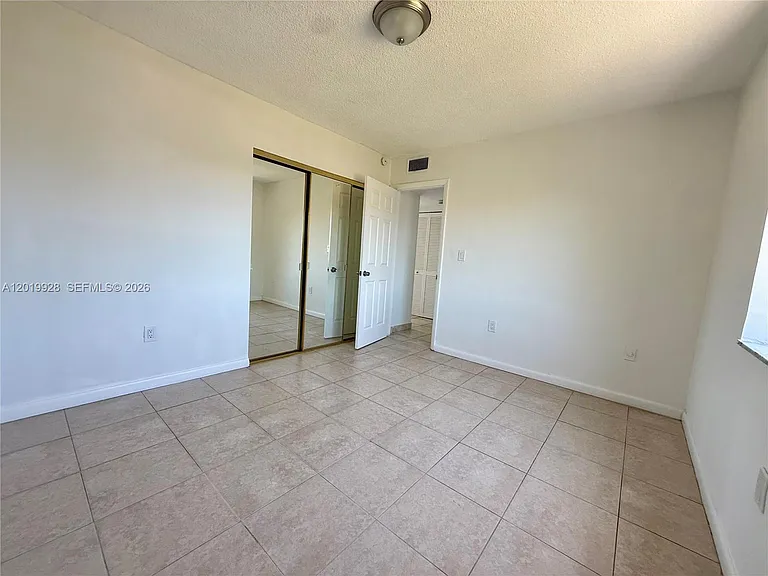 1530 SW 2nd St #304 — Photo 11