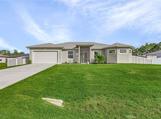 1020 Rush Ave, Lehigh Acres, FL 33972
