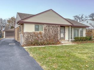 7332 Lake St, Morton Grove, IL