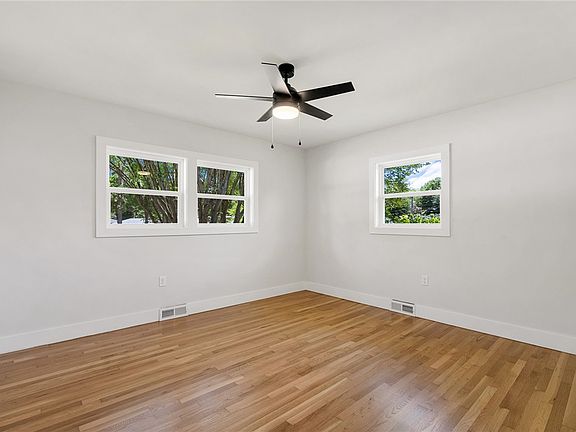 5th image of 2301 Lindale Rd