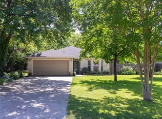 403 N 1st St, Thorndale, TX 76577