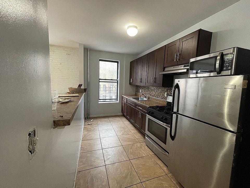 1st image of 70 Post Ave APT 2A
