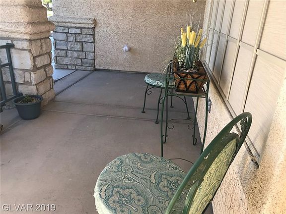 3rd image of 2445 Avenida Flores